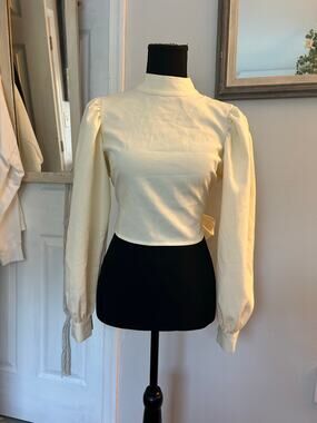 Nasty Gal Be Right Back Tie Blouse BNWT CREAM 6